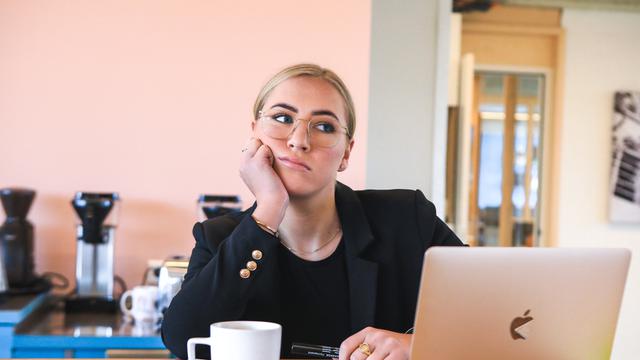 5 Tips Memperbaiki Suasana Hati Zodiak Gemini yang Mood Swing