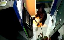 Tukang Las Nekat Bobol Mesin ATM Pakai Gerindra dan Dilas, Terekam CCTV Begini Nasibnya