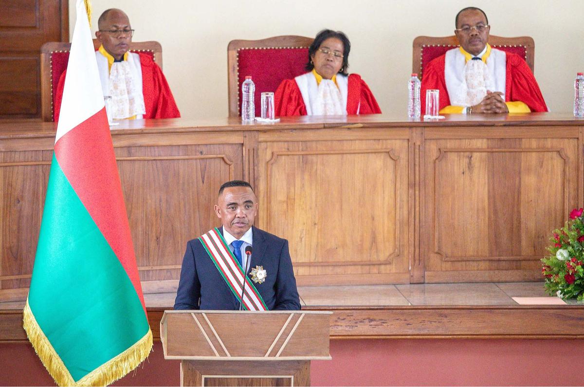 FOTO: Kolonel Michael Randrianirina Resmi Pimpin Madagaskar Usai Kudeta Militer