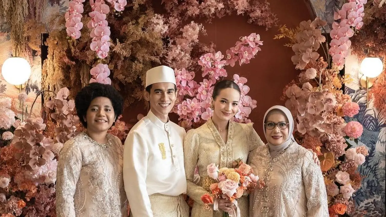 Lamaran Enzy Storia