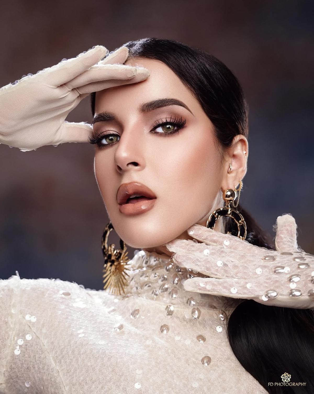 6 Gaya Makeup Bold Ala Tasya Farasya yang Cocok untuk Pesta