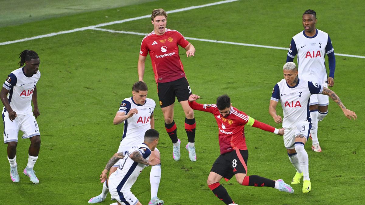 Kecam Keras Kegagalan di Liga Europa, Legenda Manchester United Curiga Ada Celah Besar di Klub
