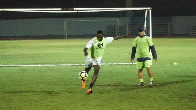 Yaya Sunarya