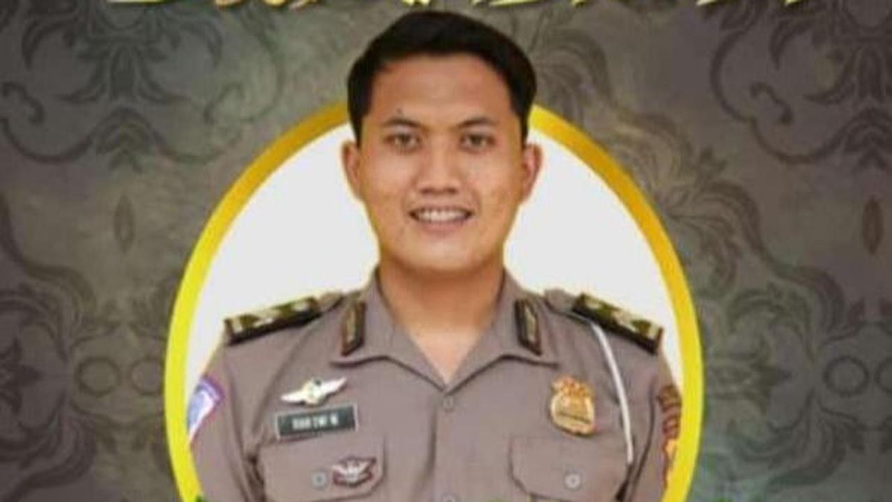 Polwan ini pun mengalami trauma mendalam setelah suaminya terbakar.