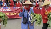 Aksi Hari Tani Nasional, Massa Bawa Hasil Kebun ke DPR
