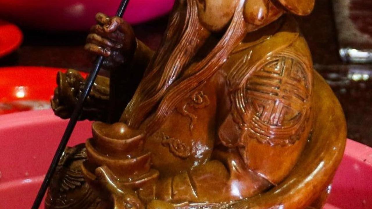 Kegiatan ini juga menjadi momen untuk mempererat tali persaudaraan antarwarga keturunan Tionghoa. <br>(Foto liputan6.com / herman Zakharia)<br>