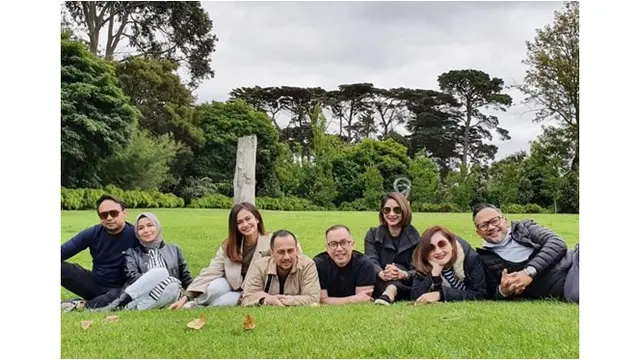 Geng Moms Sweet Moms ini bersantai ria di Werribee, Victoria.