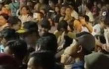 Ratusan Orang Kumpul di Rumah Prabowo Jelang Pengumuman Resmi KPU, Bersorak saat Hasil Pilpres Diumumkan