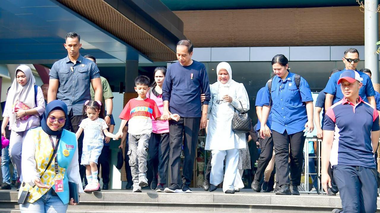 "Tadi, sih, dengan Bapak (Presiden) kita menceritakan bahwa di sini dari 38 provinsi kami punya 33 anjungan daerah, kemudian kita punya 17 museum dan 17 wahana rekreasi,"