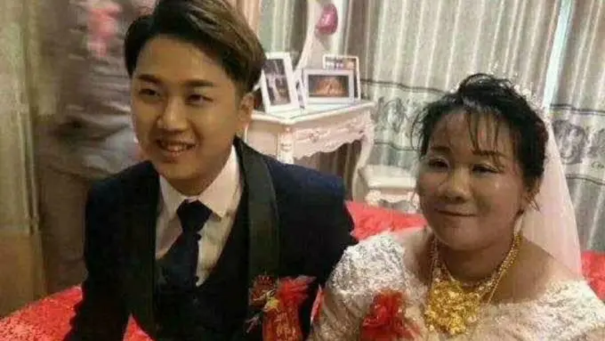 [Bintang] Pernikahan Kontroversial