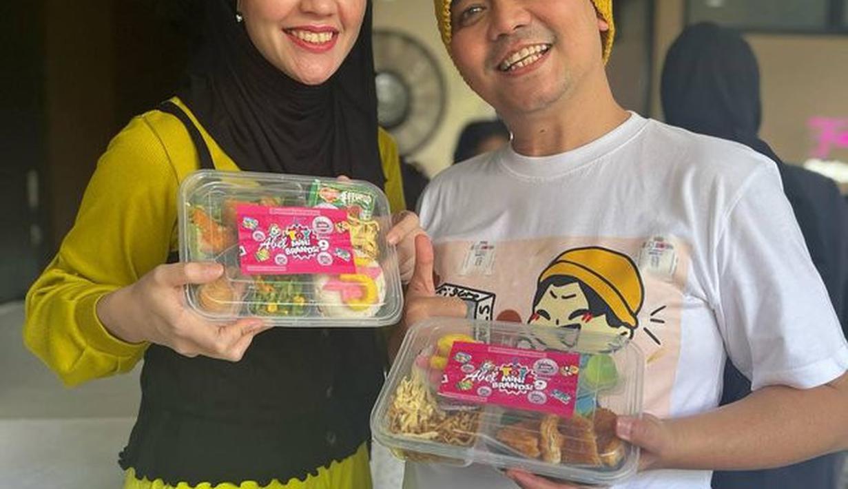 <p>Aldila Jelita dan Indra Bekti diketahui sudah tak asling mengikuti akun instagram masing-masing. Padahal beberapa hari yang lalu, Dila dan Bekti baru saja merayakan ulang tahun putrinya, Abel. Keduanya pun terlihat foto bersama.(instagram.com/dhila_bekti)</p>