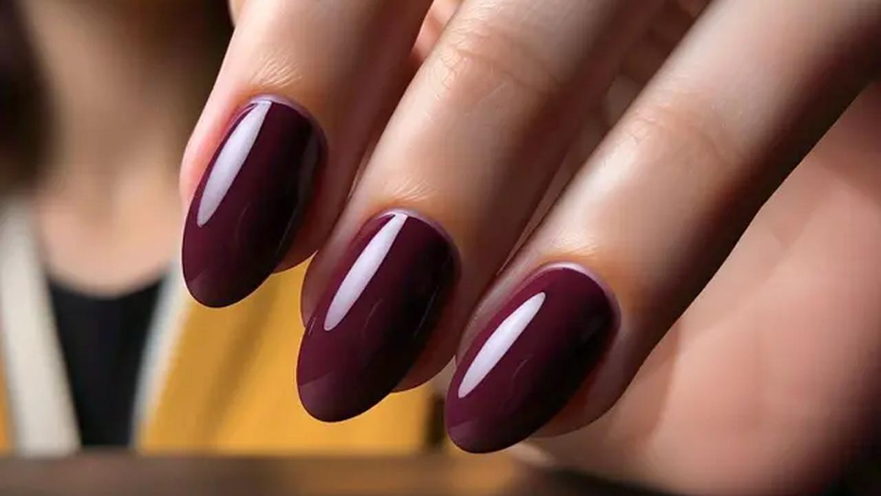 Model Nail Art  (Sumber: Meta AI)