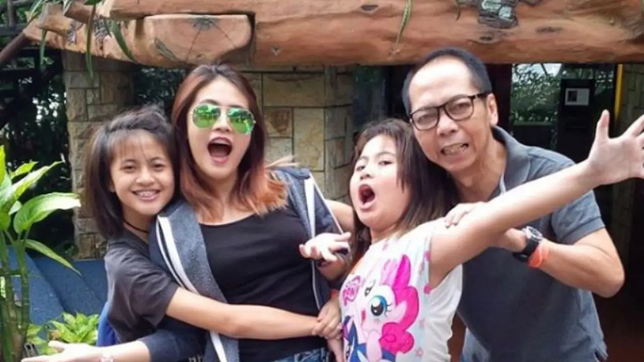 Ini 10 Foto Kebersamaan Korban Pulomas Semasa Hidup