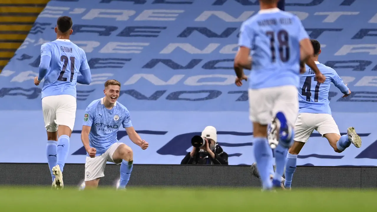 Manchester City Bungkam Bournemouth 2-1