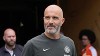 Manajer Chelsea, Enzo Maresca, berjalan memasuki lapangan jelang final Piala Dunia Antarklub&nbsp;melawan&nbsp;PSG di East Rutherford, New Jersey, Senin, 14 Juli 2025. (AP Photo/Chris Szagola)