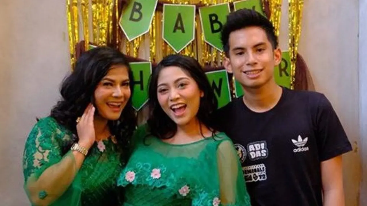 [Bintang] Rachel Vennya