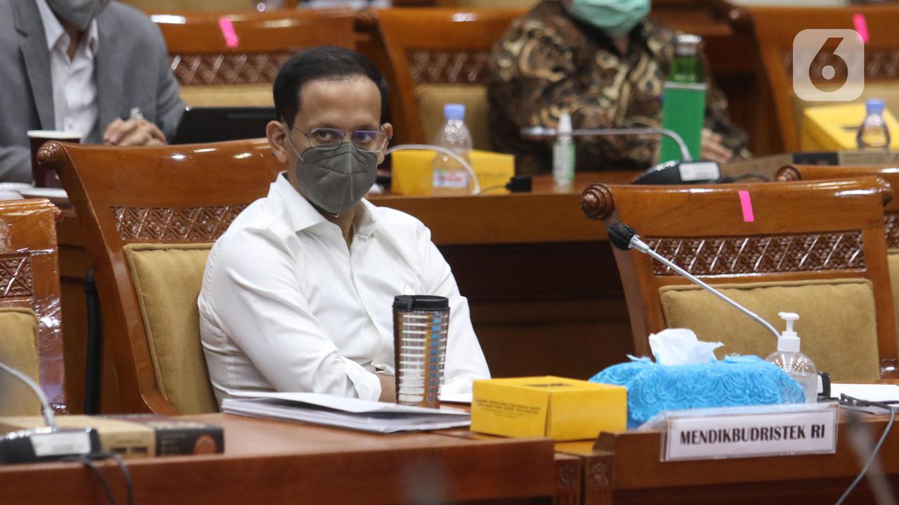 Raker Komisi X dengan Mendikbudristek