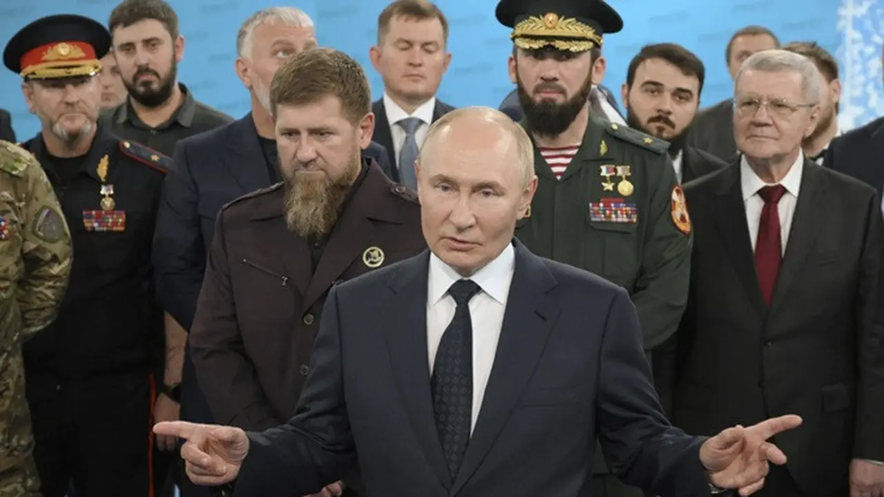 Presiden Vladimir Putin di Republik Chechnya.
