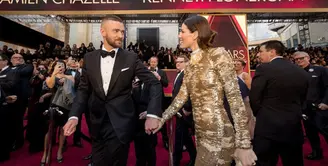 Justin Timberlake dan Jessica Biel  kini tengah berbahagia. Pasalnya, usia pernikahan mereka telah genap  lima tahun. mengungkapkan kebahagiaannya, Justin pun memberikan yang spesial untuk sang istri. (AFP/Christopher Polk)