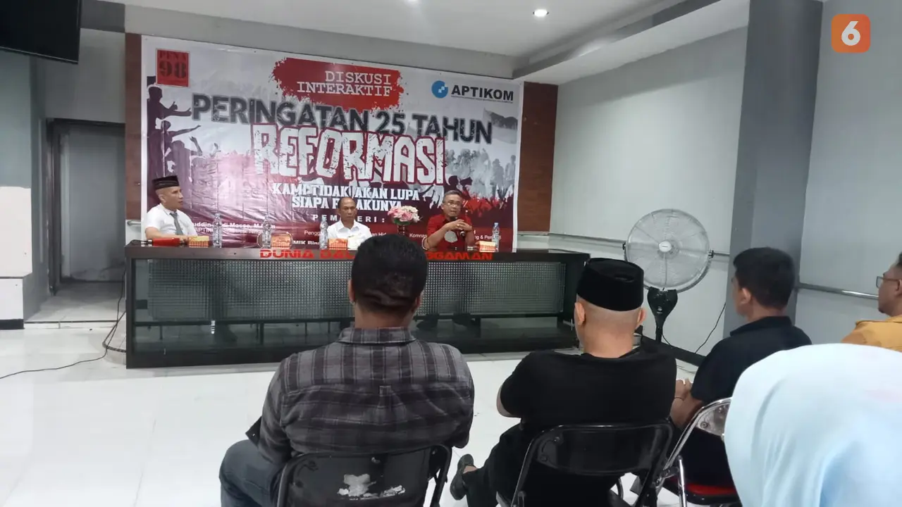 diskusi refleksi 25 tahun reformasi di Kota Palu