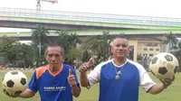 Kiper legendaris Timnas Indonesia, Yudo Hadianto (Kiri). (Abdi Satria/Bola.com)