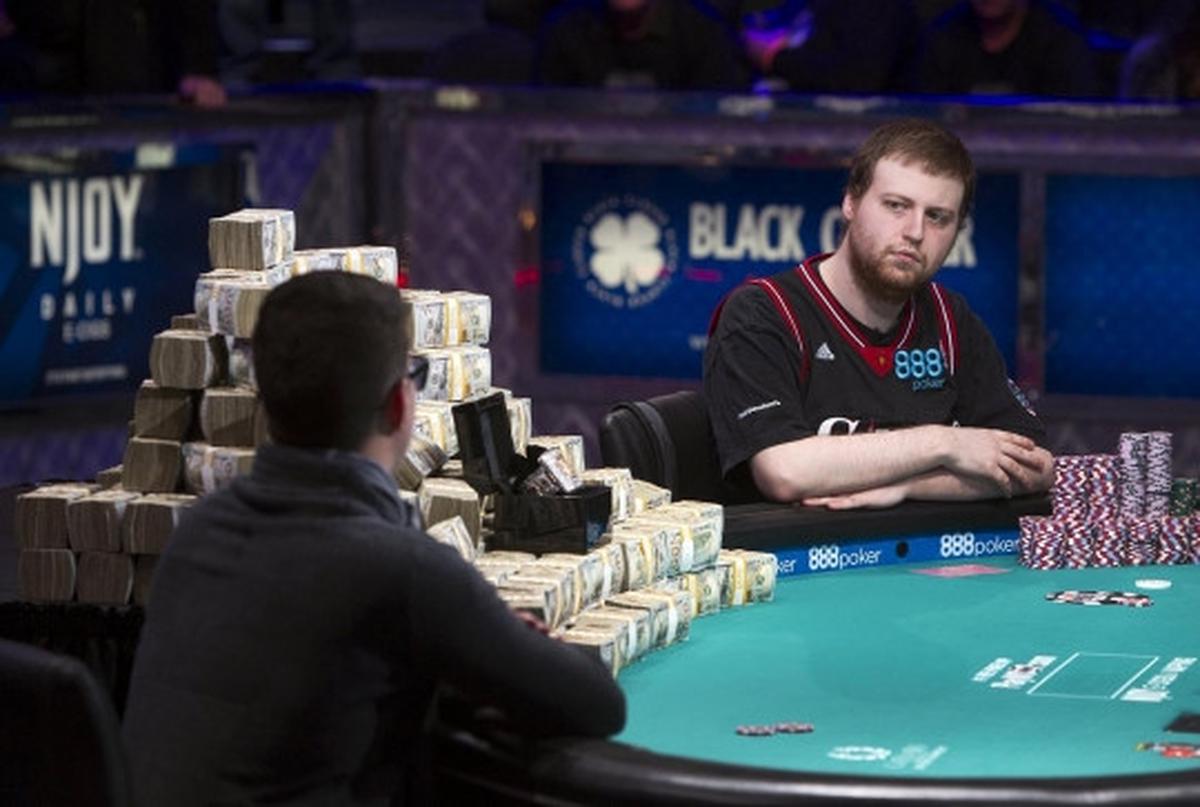 Menang poker, pria ini raup uang tunai Rp 104 miliar