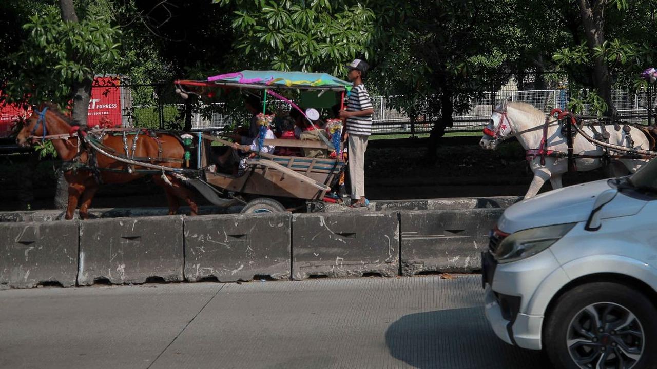 Selama ini, ungkap Rijal, layanan sosial berupa ambulans dan klinik kesehatan gratis yang digelar pihaknya telah banyak dimanfaatan warga.<br>