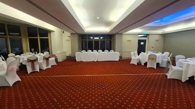 Gedung PernikahanTerbengkalai