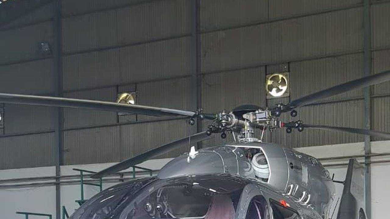 Selanjutnya, tim penyidik melakukan pemblokiran untuk tidak memberikan pelayanan penerbangan terhadap satu unit helikopter jenis Bell 429, nomor registrasi 2946, nomor pendaftaran PK-CLP, nomor serial 57038, milik PT MAN.