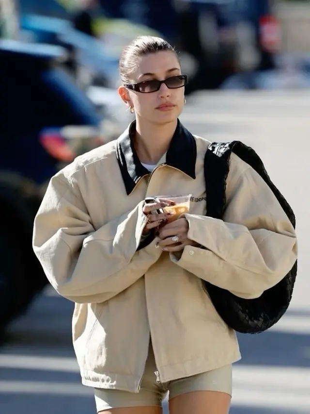 Workwear Jacket, Dari Pakaian Buruh Jadi “It Jacket” 2025