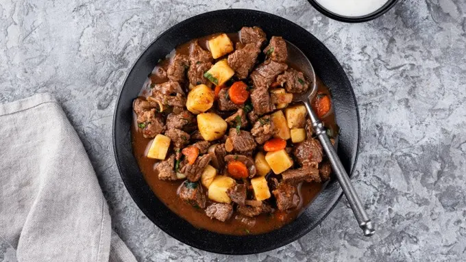 Ilustrasi Tongseng Sapi (Credit: Freepik)