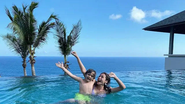 7 Potret Jessica Iskandar Liburan di Bali, Nikmati Waktu Berdua dengan El Barack