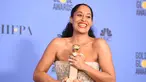 Tracee Ellis Ross memenangkan sebuah piala di perhelatan Golden Globe di California, Minggu (8/1). Tracee Ellis Ross berhasil memenangkan piala untuk kategori Best Performance by an Actress in a Television Series - Musical or Comedy. (ROBYN BECK/AFP)