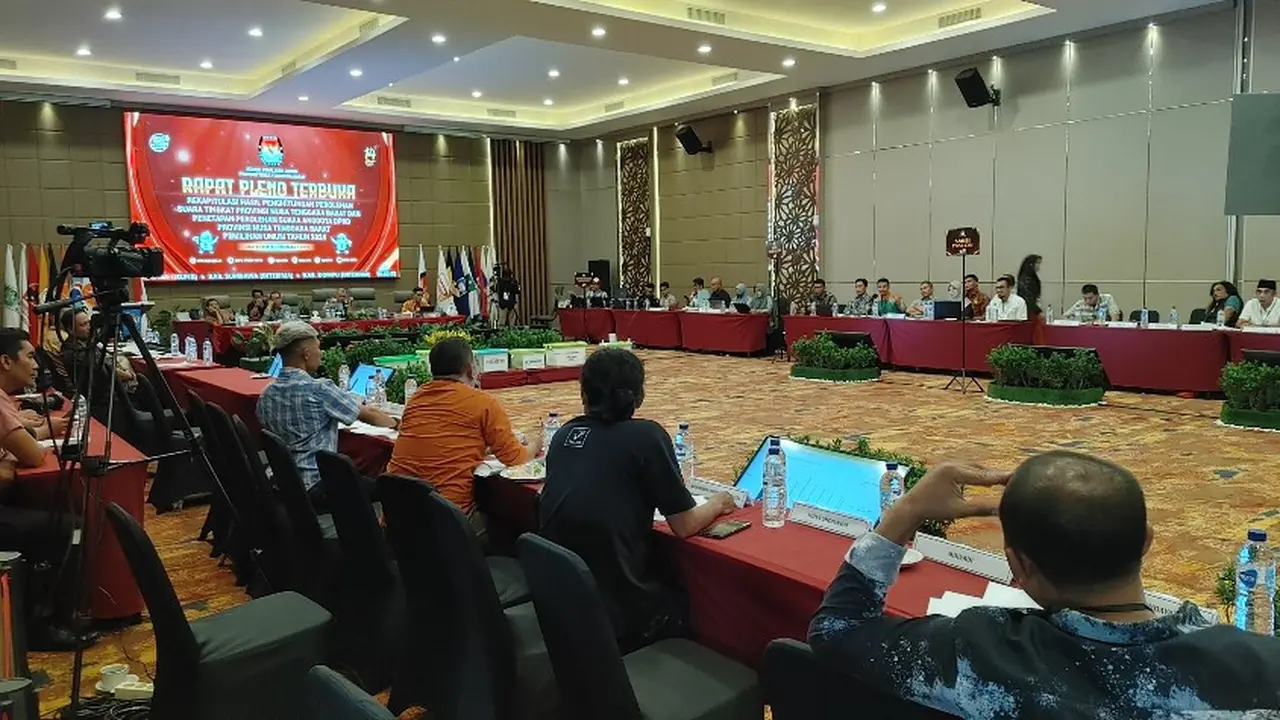 Pleno Rekapitulasi Suara KPU NTB