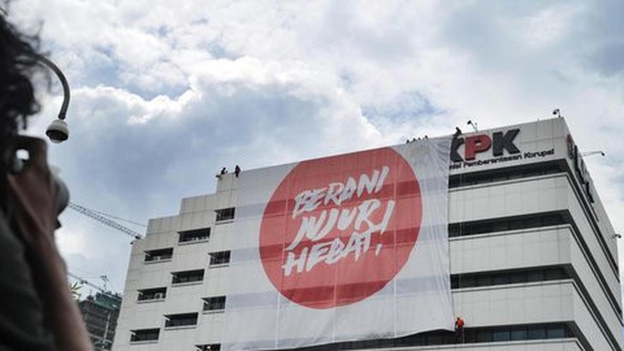 Mengamputasi wewenang KPK