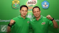 Rexy Mainaky (kanan) bersama Ricky-Subagja berfoto bersama usai jumpa pers Kompetisi Bulu Tangkis tingkat sekolah U-15 2015 (Liputan6.com/Helmi Afandi)