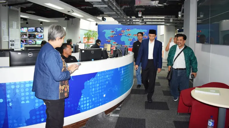 Gubernur Nusa Tengga Barat (NTB) Muhammad Zainul Majdi alias Tuan Guru Bajang (TGB) saat berkunjung ke redaksi Liputan6 di SCTV Tower, Senayan, Jakarta, Selasa (3/78/2018). (Istimewa)
