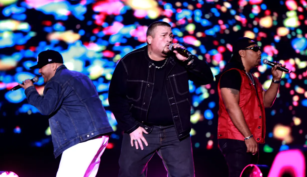 All 4 One kembali muda saat tampil di iBD Festival Jakarta (Foto: Wimbarsana/Bintang.com)