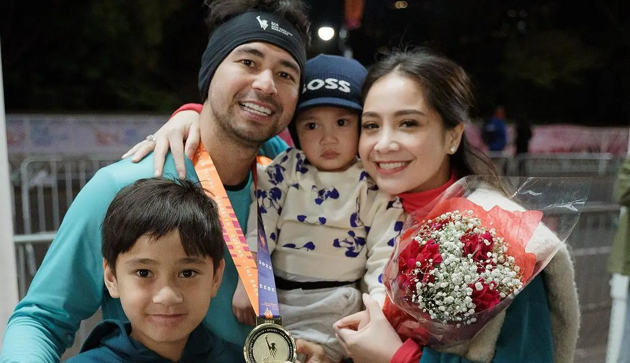Rayyanza dan Rafathar (Sumber: Instagram/raffinagita1717)