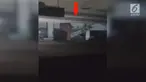 Bukan pertamanya kalinya satpam yang bekerja di salah satu mal Brasil ini melihat penampakan hantu bocah. Menurutnya, hantu yang dilihatnya merupakan bocah yang meninggal di dalam mal.