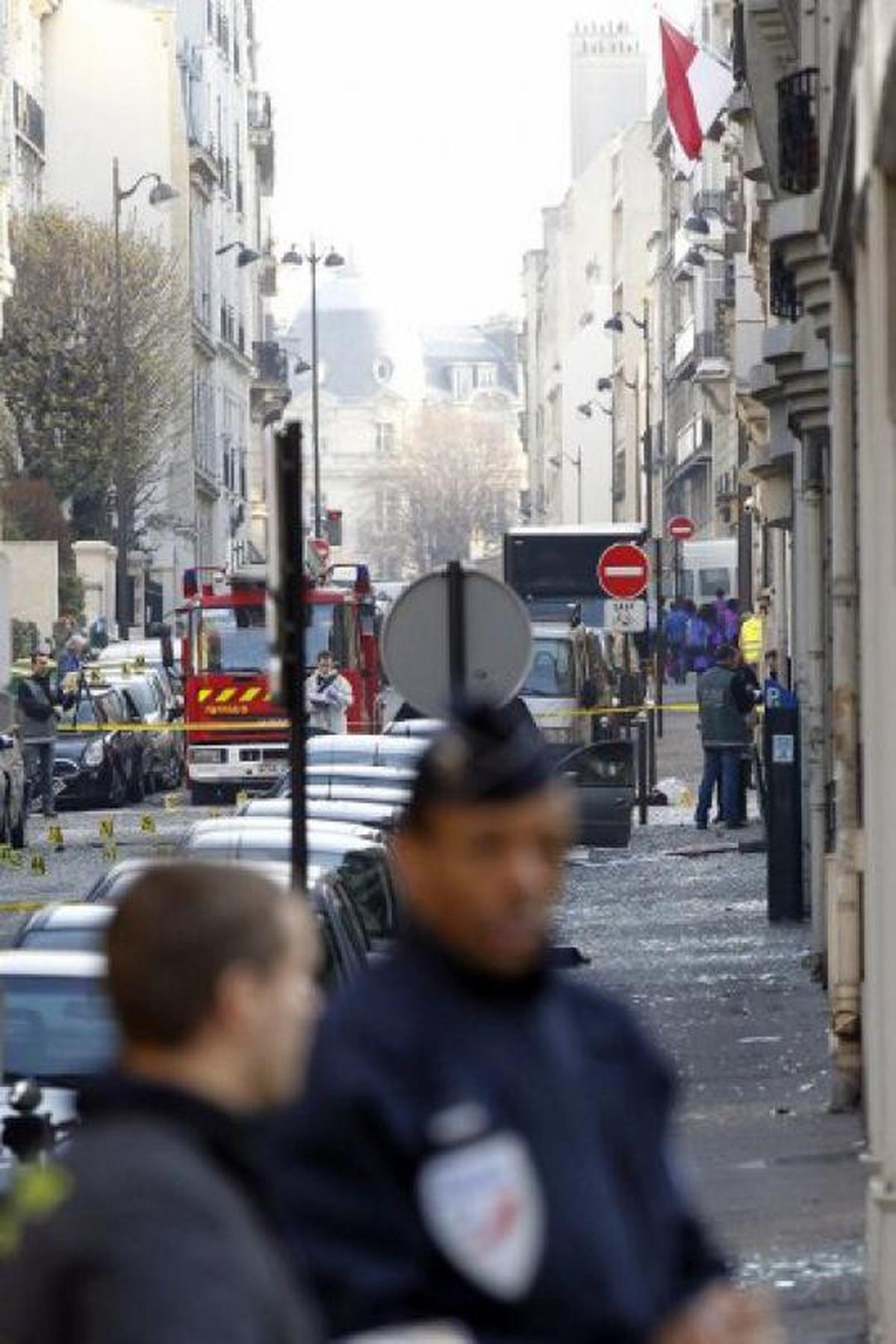 Bom Paris di pagi hari