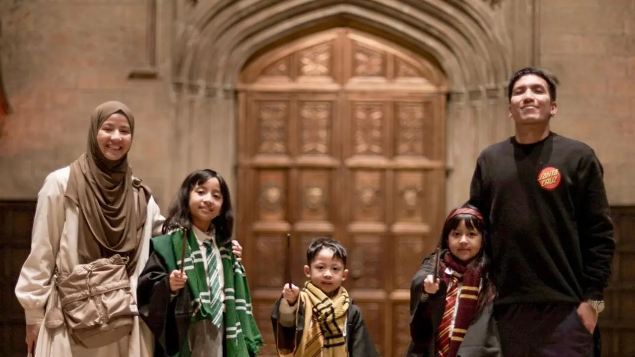 Potret Ulang Tahun ke-10 Megumi Anak Desta dan Natasha Rizky, Dirayakan Kedua Orang Tua yang Meski Sudah Pisah