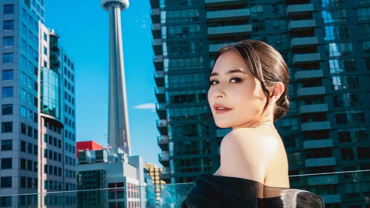 Intip deretan dress mewah dari Prilly Latuconsina