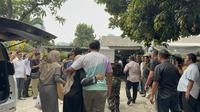 Jenazah Marsma TNI Fajar Adrianto Tiba di Rumah Duka (Lizsa Egeham/Liputan6.com)