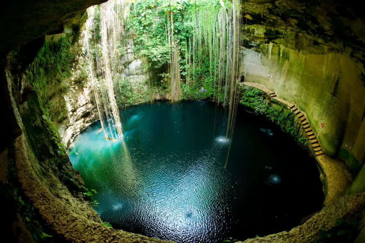 6 Kolam Renang Alami dengan Panorama Fantastis dari Seluruh Dunia