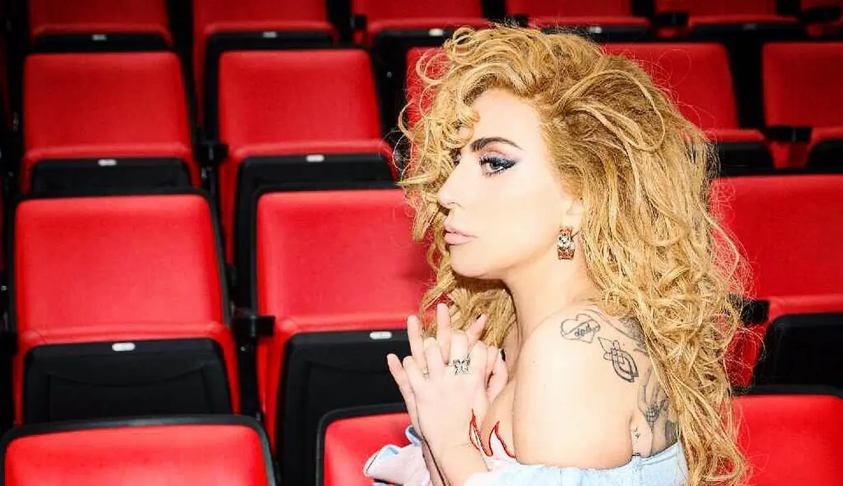 Lady Gaga sendiri selalu jujur mengenai keadaan fisik dan kesehatan mental yang ia miliki. (instagram/ladygaga)