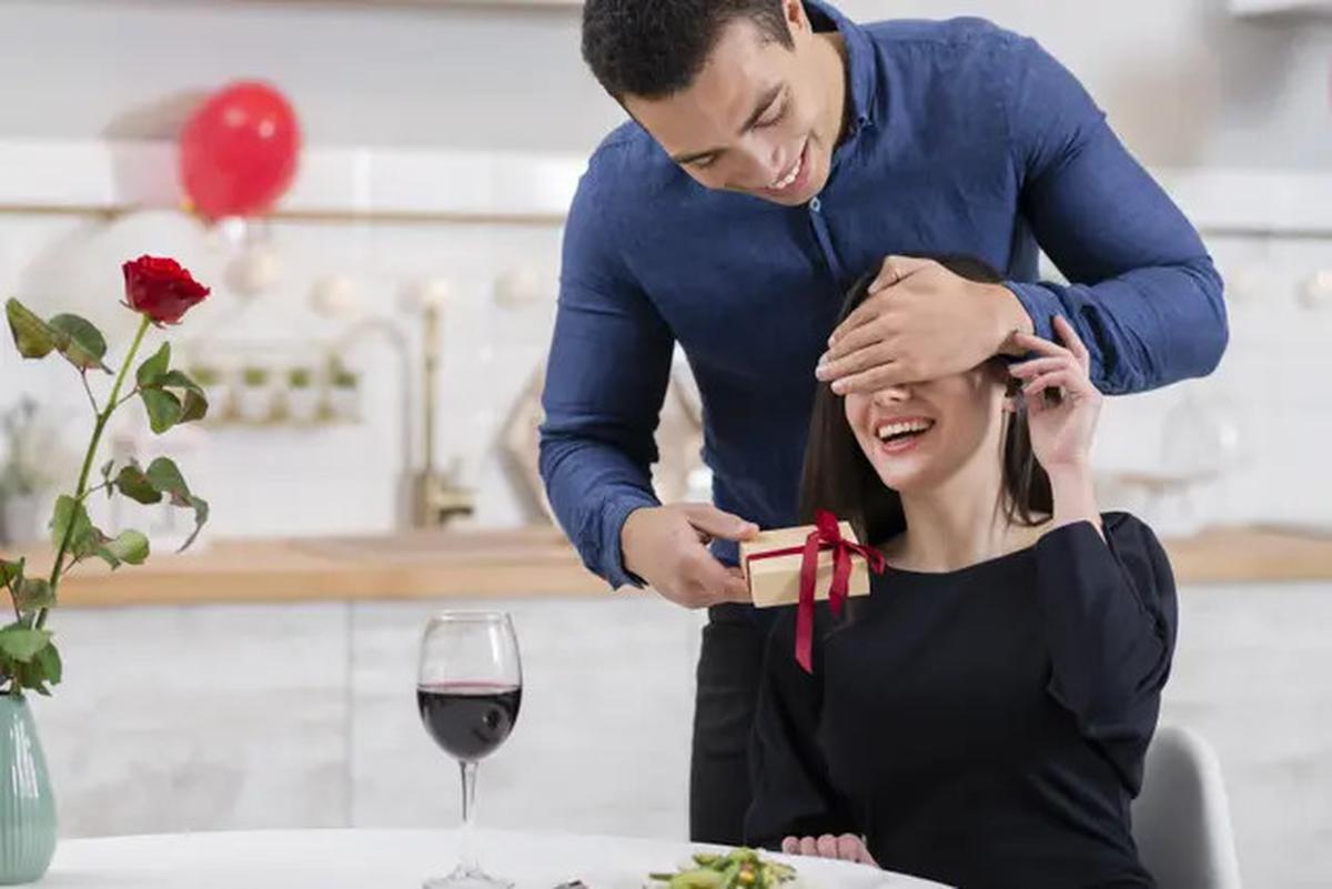 5 Bahasa Cinta yang Wajib Dikenali, Bantu Hubungan Tetap Romantis dan Awet
