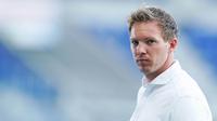 4. Julian Nagelsmann - Pelatih berusia 33 tahun ini sukses membawa RB Leipzig gemilang di Bundesliga dan kompetisi Eropa. Musim lalu, ia bahkan mengantarkan RB Leipzig tembus semifinal Liga Champions. (Photo by Uwe Anspach/POOL/AFP)