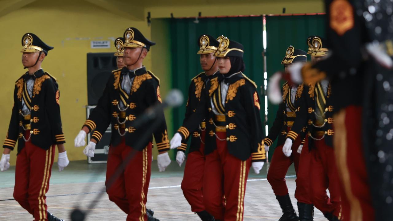 Ratusan Pelajar Banyuwangi Ikuti Kompetisi Kreasi Baris Berbaris