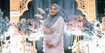 Tebak-tebakan jenis kelamin anak kedua Aurel Hermansyah dan Atta Halilintar berakhir. Keduanya resmi mengumumkan jenis kelamin anak kedua mereka. [Foto: IG/ashanty_ash/aurelie-hermansyah].